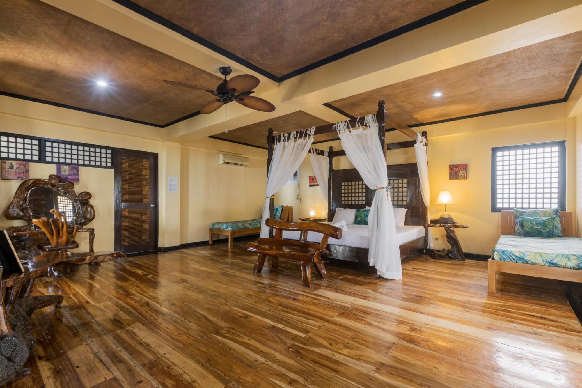 Nabulao Beach Resort Hinoba-an Exterior photo