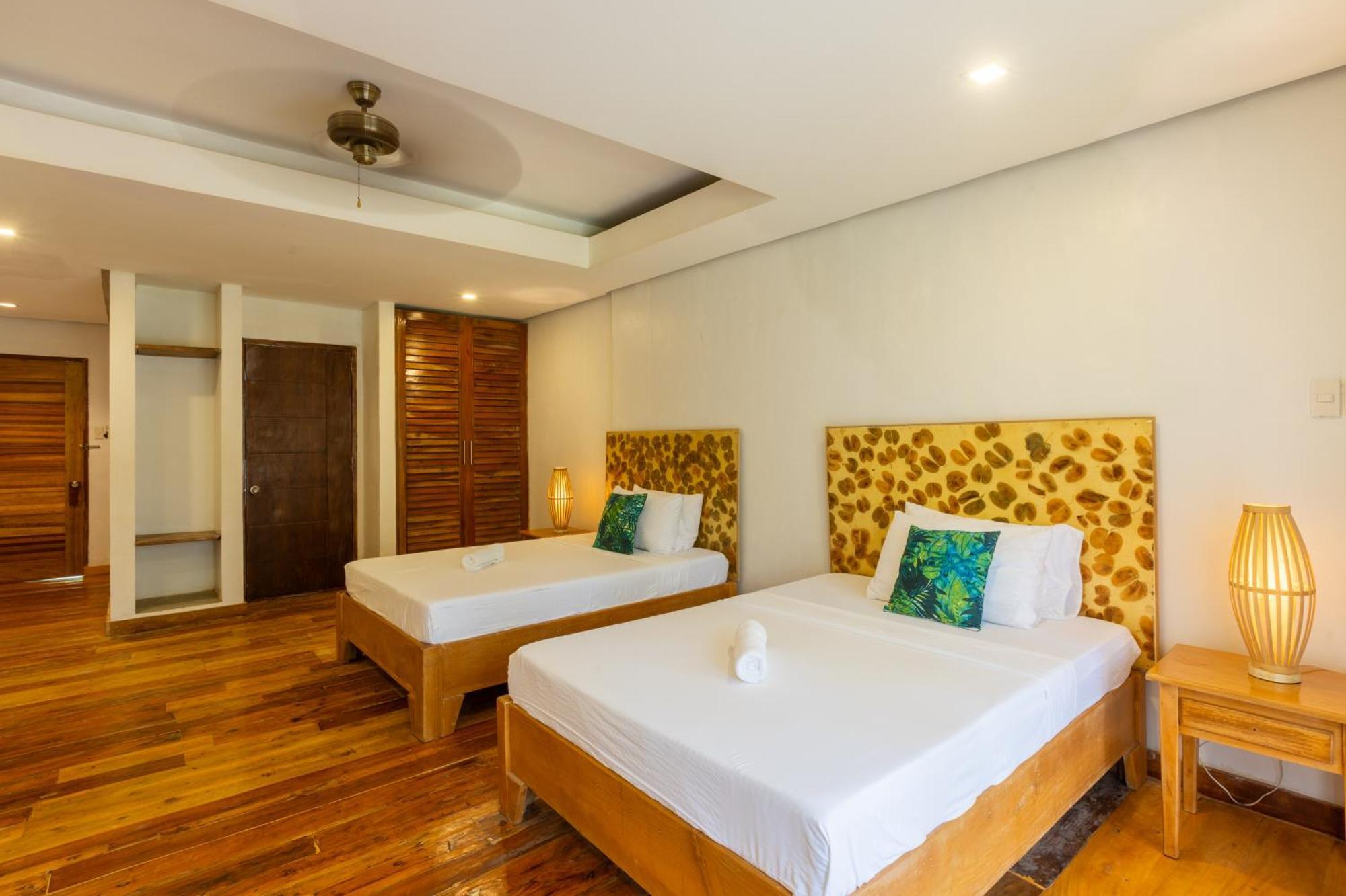 Nabulao Beach Resort Hinoba-an Exterior photo