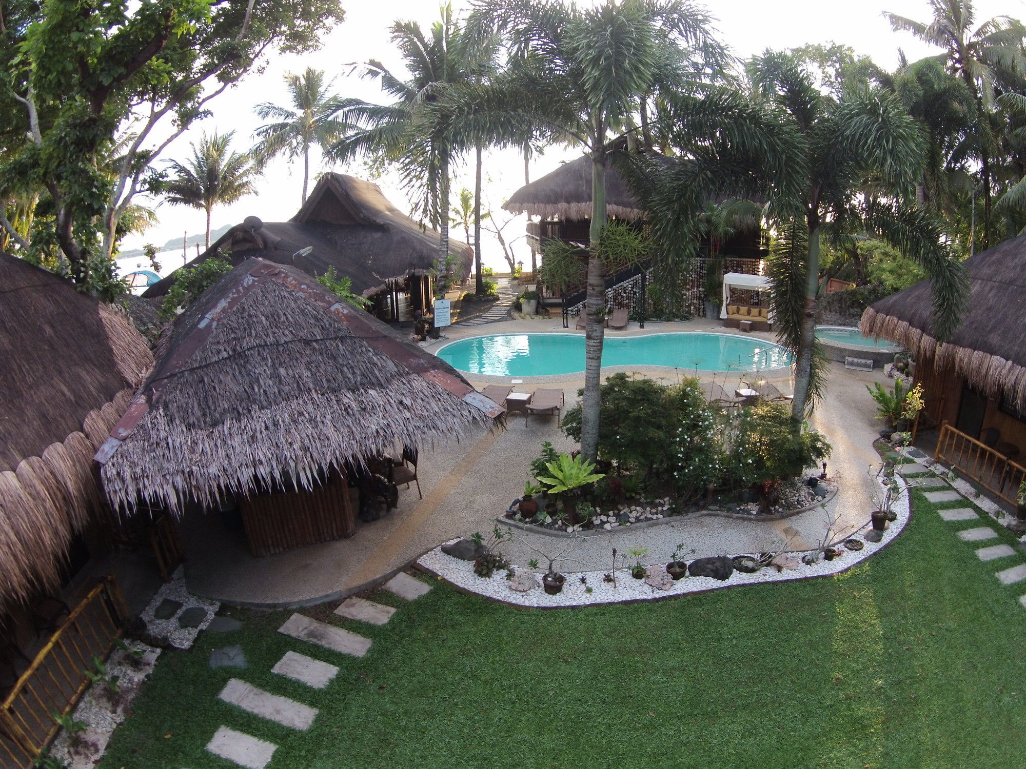 Nabulao Beach Resort Hinoba-an Exterior photo